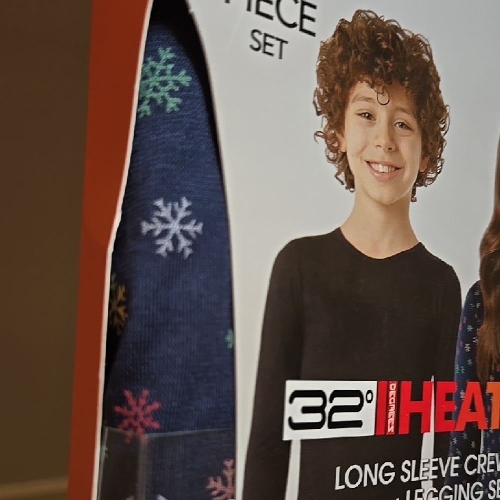 32 Degrees Kids Heat Set - Navy Snowflake Print - Medium - Picture 5 of 5